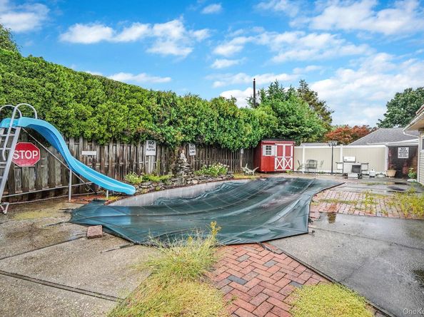 246 Blacksmith Road, Levittown NY 11756