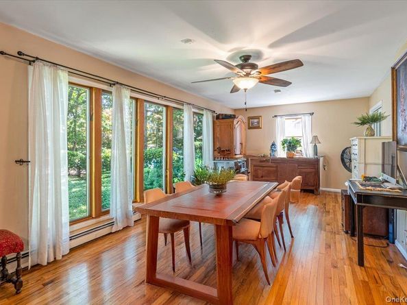 54A Upland, East Northport NY 11731