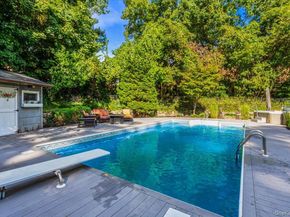54A Upland, East Northport NY 11731