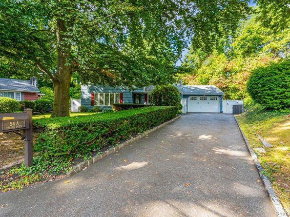 54A Upland, East Northport NY 11731