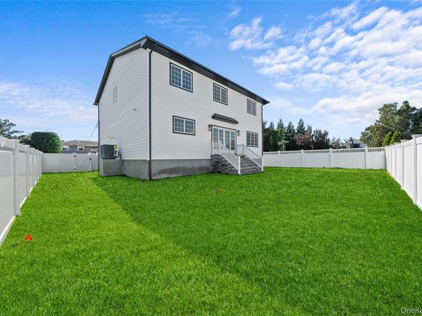 450 Morea Street, Oceanside NY 11572