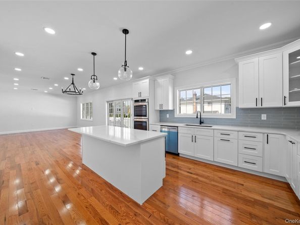450 Morea Street, Oceanside NY 11572