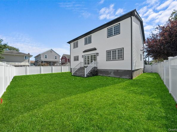 450 Morea Street, Oceanside NY 11572