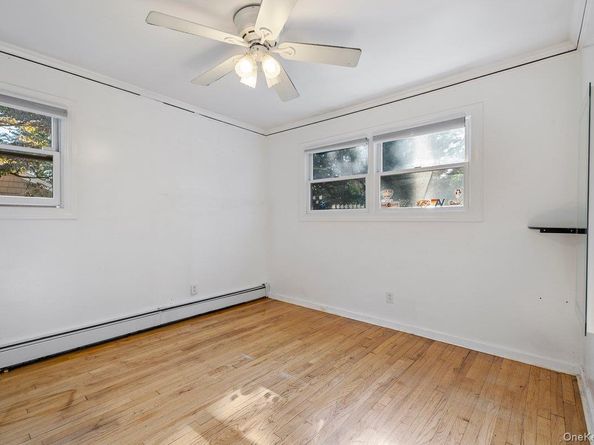 34 21st Street, Jericho NY 11753