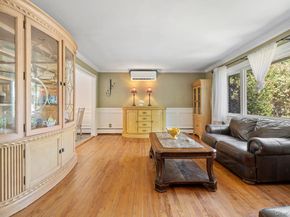 34 21st Street, Jericho NY 11753