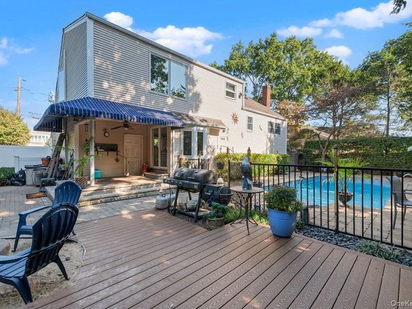34 21st Street, Jericho NY 11753