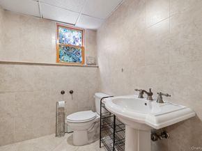 34 21st Street, Jericho NY 11753