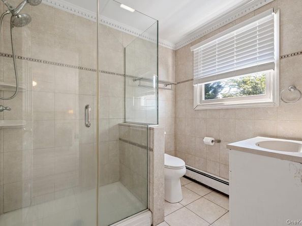 34 21st Street, Jericho NY 11753