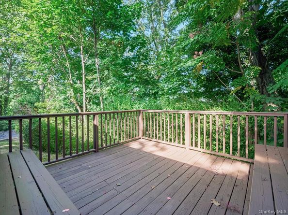 31 Annette Drive, Port Washington NY 11050