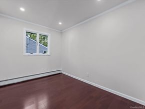 31 Annette Drive, Port Washington NY 11050