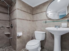 31 Annette Drive, Port Washington NY 11050