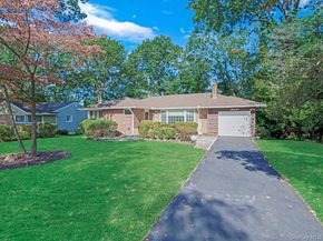 31 Annette Drive, Port Washington NY 11050