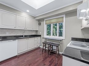 31 Annette Drive, Port Washington NY 11050