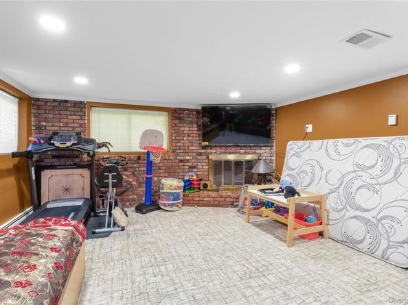 80 Rosalie Court, East Meadow NY 11554