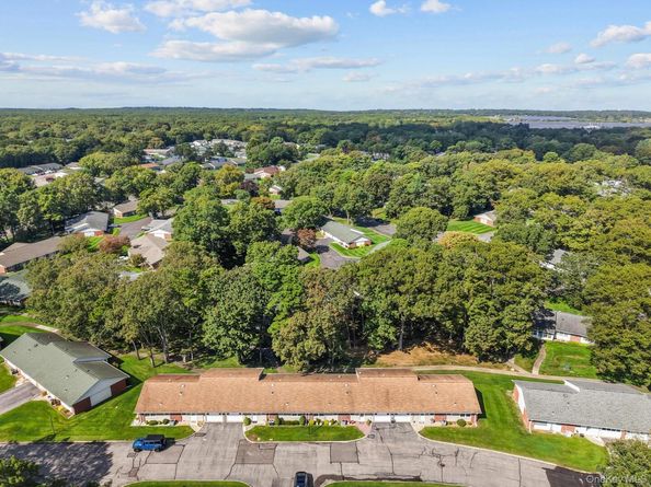 46 Trent Court C, Ridge NY 11961