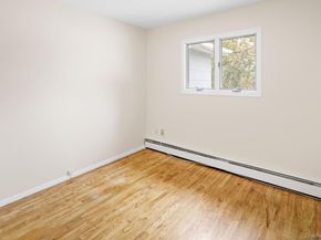 39 Wellington Avenue, Deer Park NY 11729
