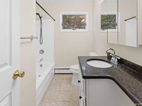 39 Wellington Avenue, Deer Park NY 11729
