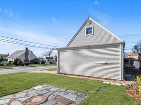 5 White Street, Valley Stream NY 11580