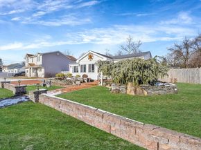 15 18th Avenue, Bay Shore NY 11706