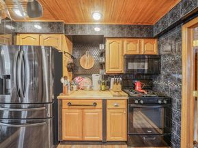 15 18th Avenue, Bay Shore NY 11706