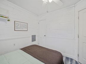 15 18th Avenue, Bay Shore NY 11706