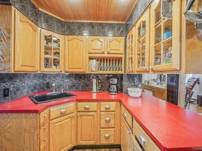 15 18th Avenue, Bay Shore NY 11706