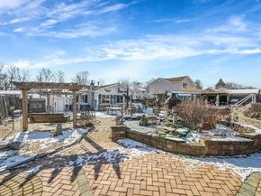 15 18th Avenue, Bay Shore NY 11706