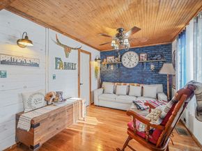 15 18th Avenue, Bay Shore NY 11706