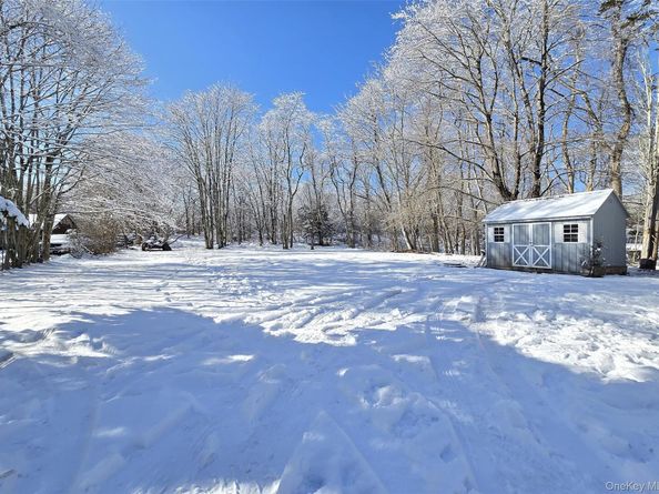 157 Pleasure Drive, Flanders NY 11901