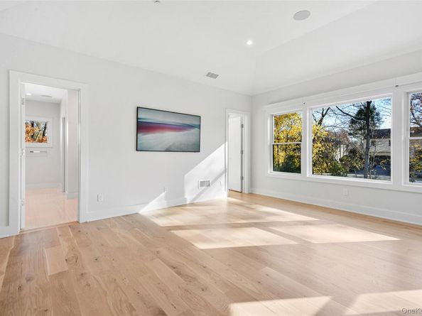 65 Myrtle Boulevard, Larchmont NY 10538