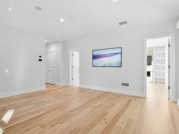 65 Myrtle Boulevard, Larchmont NY 10538