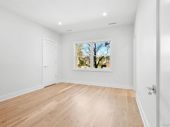 65 Myrtle Boulevard, Larchmont NY 10538