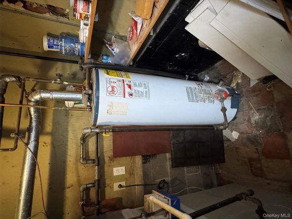 881 Union Street, Bohemia NY 11716