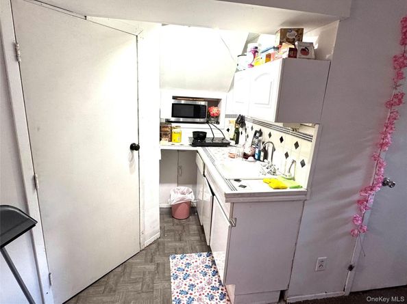 881 Union Street, Bohemia NY 11716