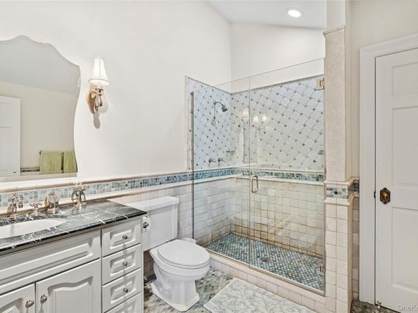 8 East Ridge Court, Westhampton NY 11977