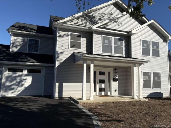 25 Furrow Lane, Levittown NY 11756