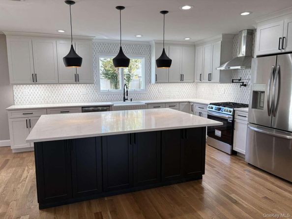 25 Furrow Lane, Levittown NY 11756