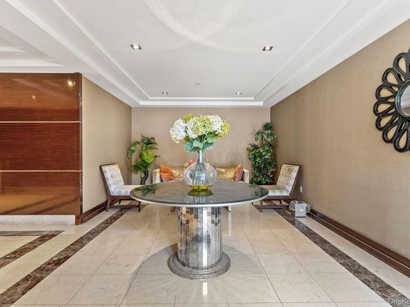 6405 Yellowstone Boulevard 414, Forest Hills NY 11375
