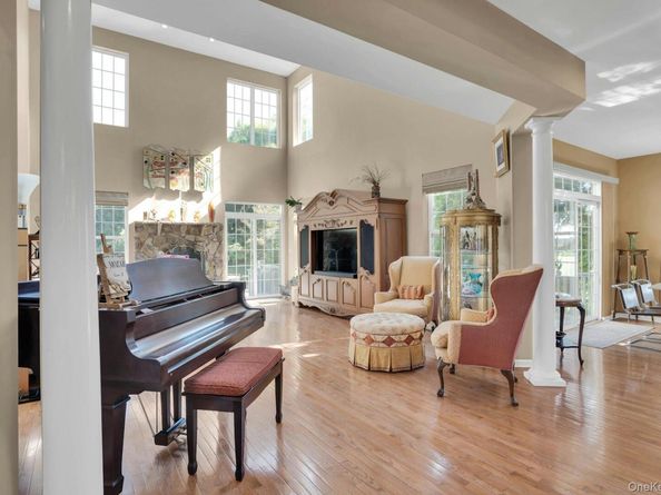420 Stonecrop Road, Aquebogue NY 11901