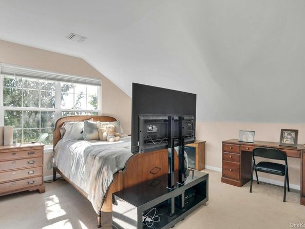 420 Stonecrop Road, Aquebogue NY 11901