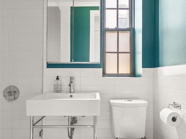 2451 38th Street 7B, Astoria NY 11103