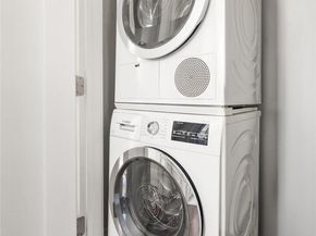 2451 38th Street 7B, Astoria NY 11103