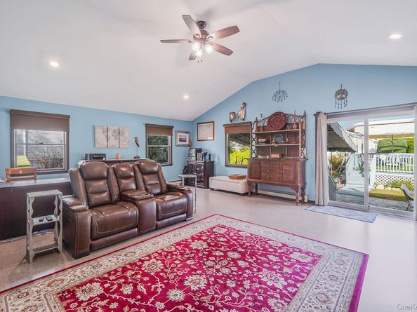 430 14th Street, West Babylon NY 11704