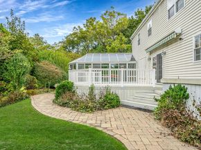 36 Vanderbilt Avenue, Saint James NY 11780