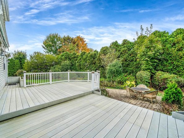 36 Vanderbilt Avenue, Saint James NY 11780
