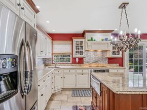 36 Vanderbilt Avenue, Saint James NY 11780