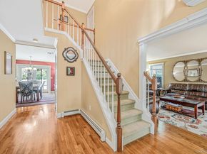 36 Vanderbilt Avenue, Saint James NY 11780