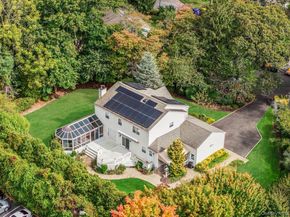 36 Vanderbilt Avenue, Saint James NY 11780