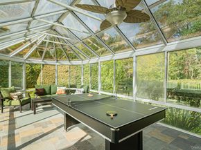36 Vanderbilt Avenue, Saint James NY 11780