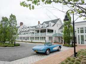 3 Old Boathouse Lane S, Hampton Bays NY 11946